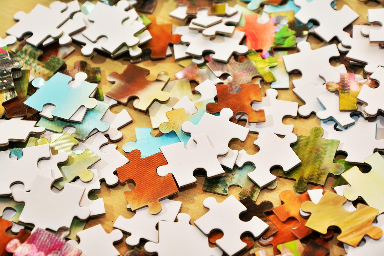 De geschiedenis van legpuzzels: van hout tot moderne 3D varianten